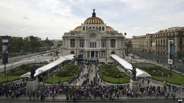 Mexico và Colombia tổ chức quốc tang tác giả